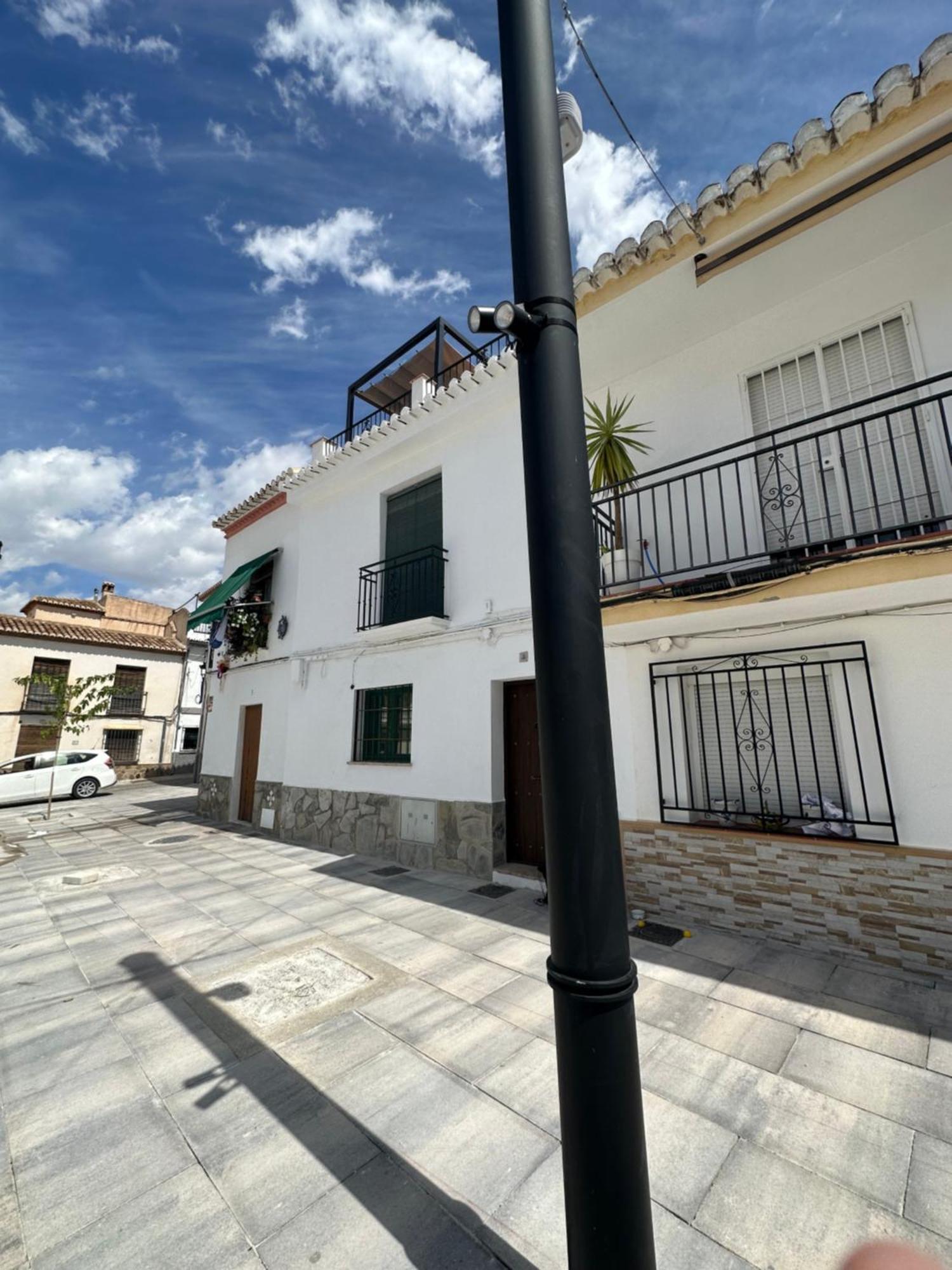 Vila Ruralya Constitucion Square Granada Exteriér fotografie